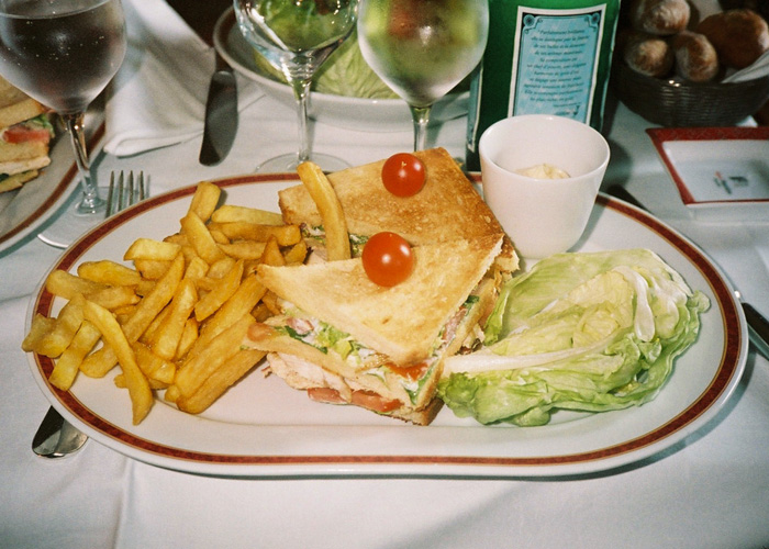 Club Monaco